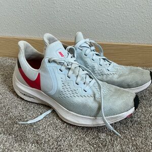 Nike Men's Athletic Shoes - Light Gray and Red